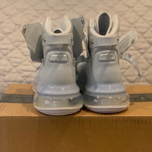 AIR MAX 720 SATURN HIGH PURE PLATINUM - Picture 15 of 16